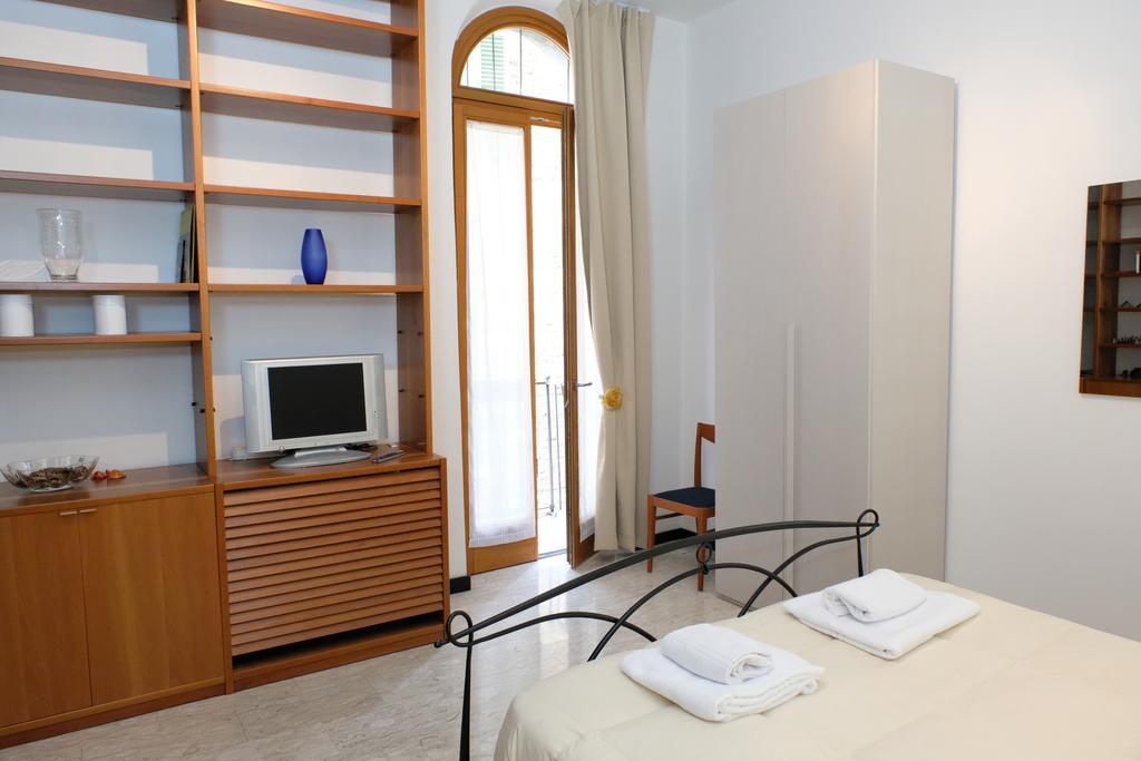 Apartament Deluxe Quattro Spade Verona Exterior foto